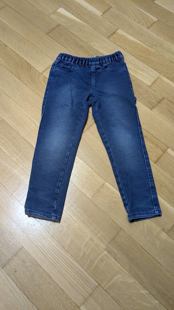 Hose OVS, Grösse 110