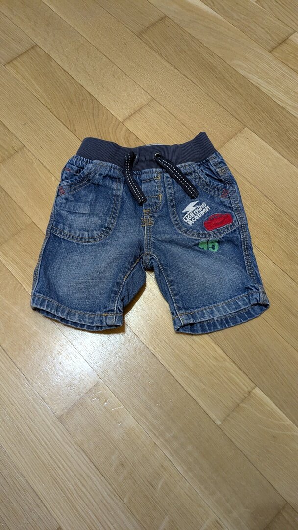 Hose kurz C&A, Grösse 86