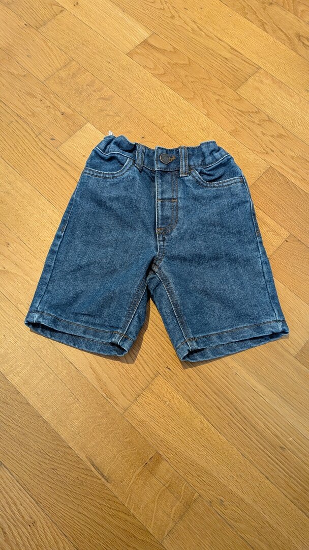 Hose kurz C&A, Grösse 92